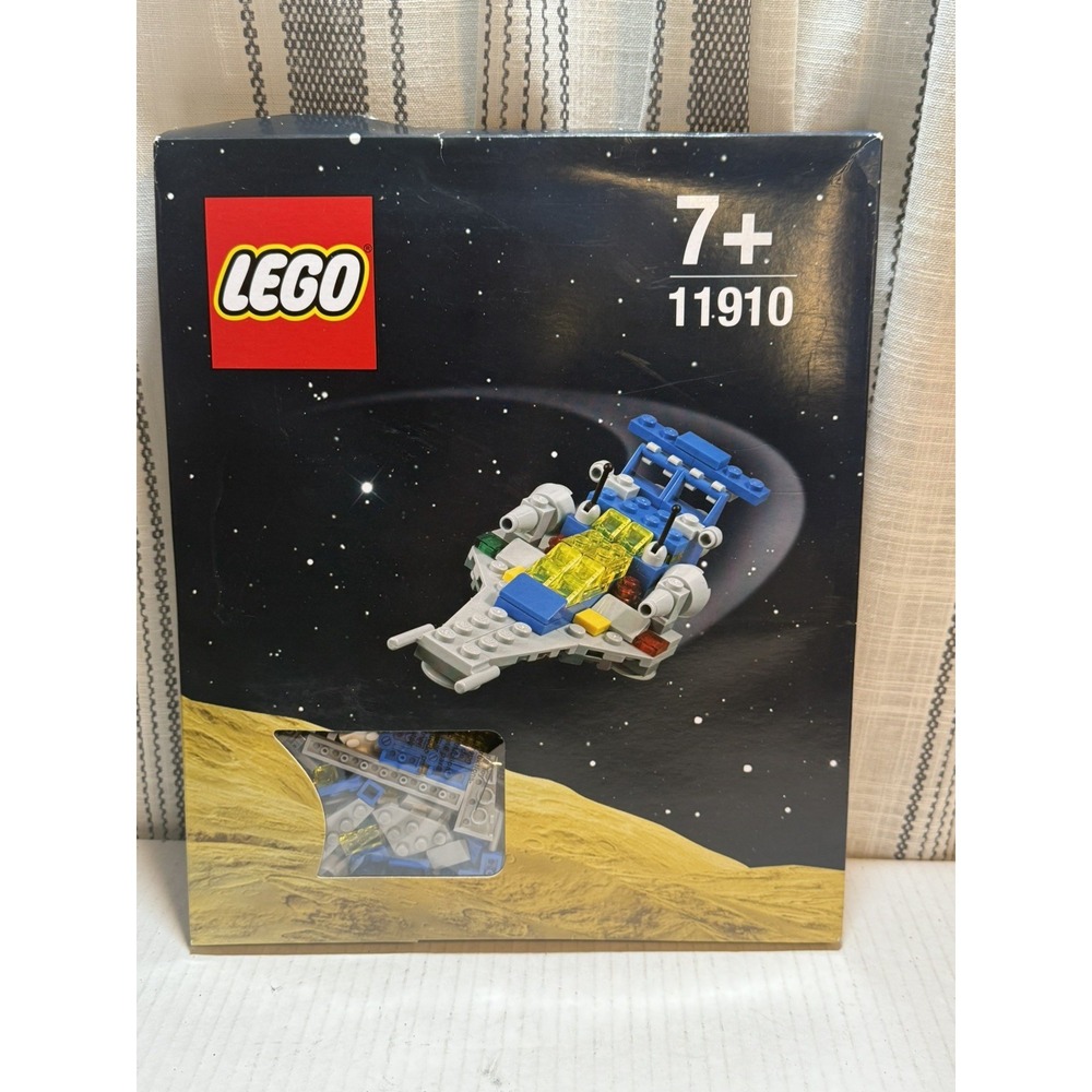 LEGO 11910 - *RARE* Classic Space Micro-Scale Space Cruiser New With Box
